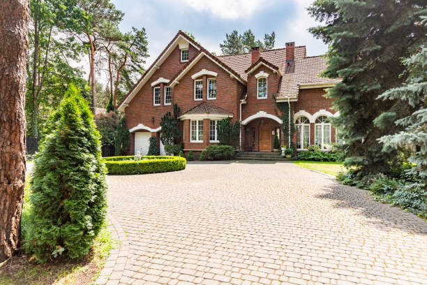 Best Professional Driveway Pavers  in March Ar, CA